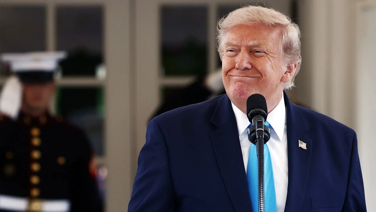 🤷‍♂️ "Нам и самим нужны ракеты": Трамп ответил на просьбу Зеленского о поставках ракет...
