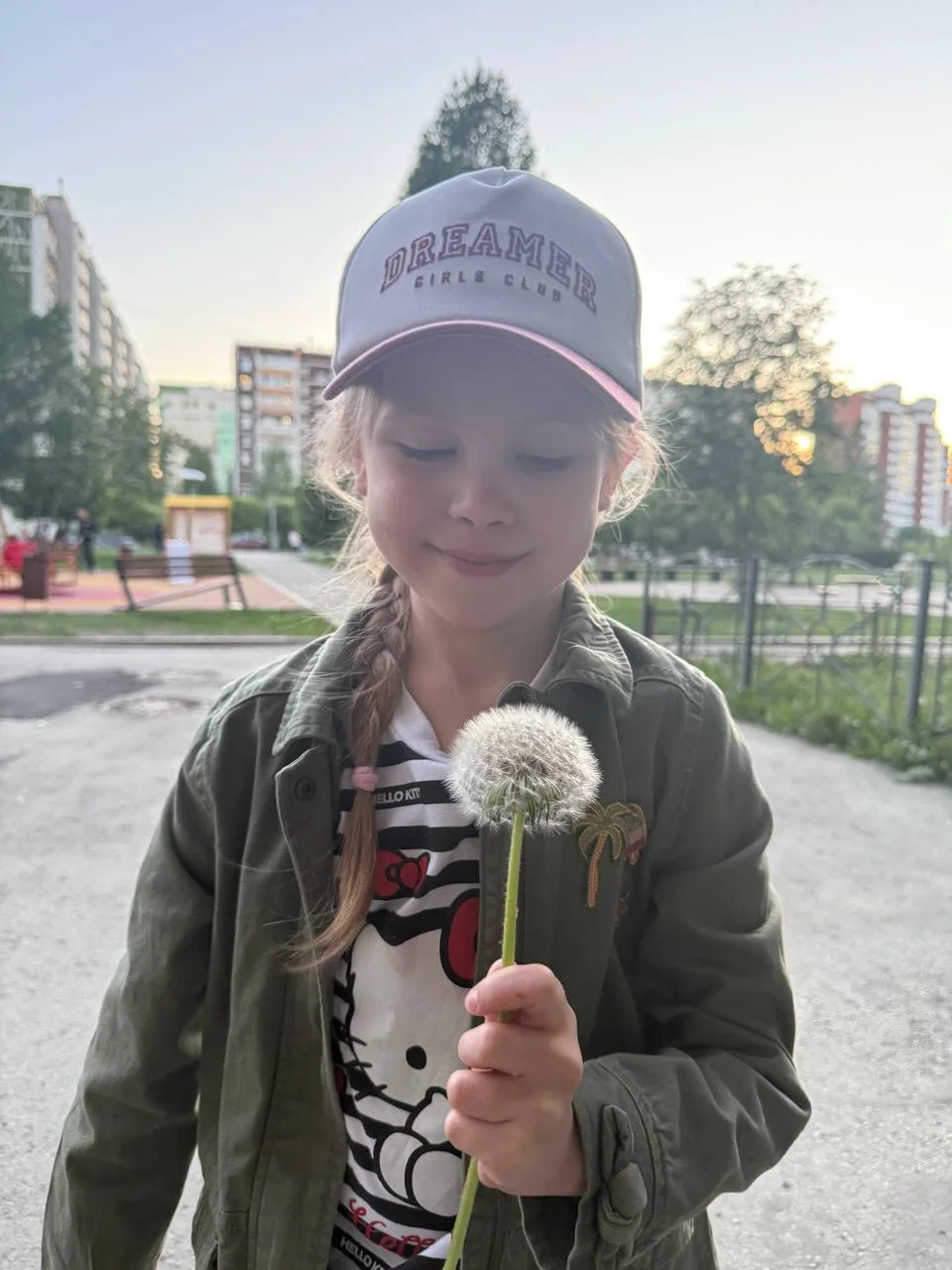 С Международным днём защиты детей!

🌞 Смотрю на свою внучку и думаю: кем вырастет наша Ася? То хоче