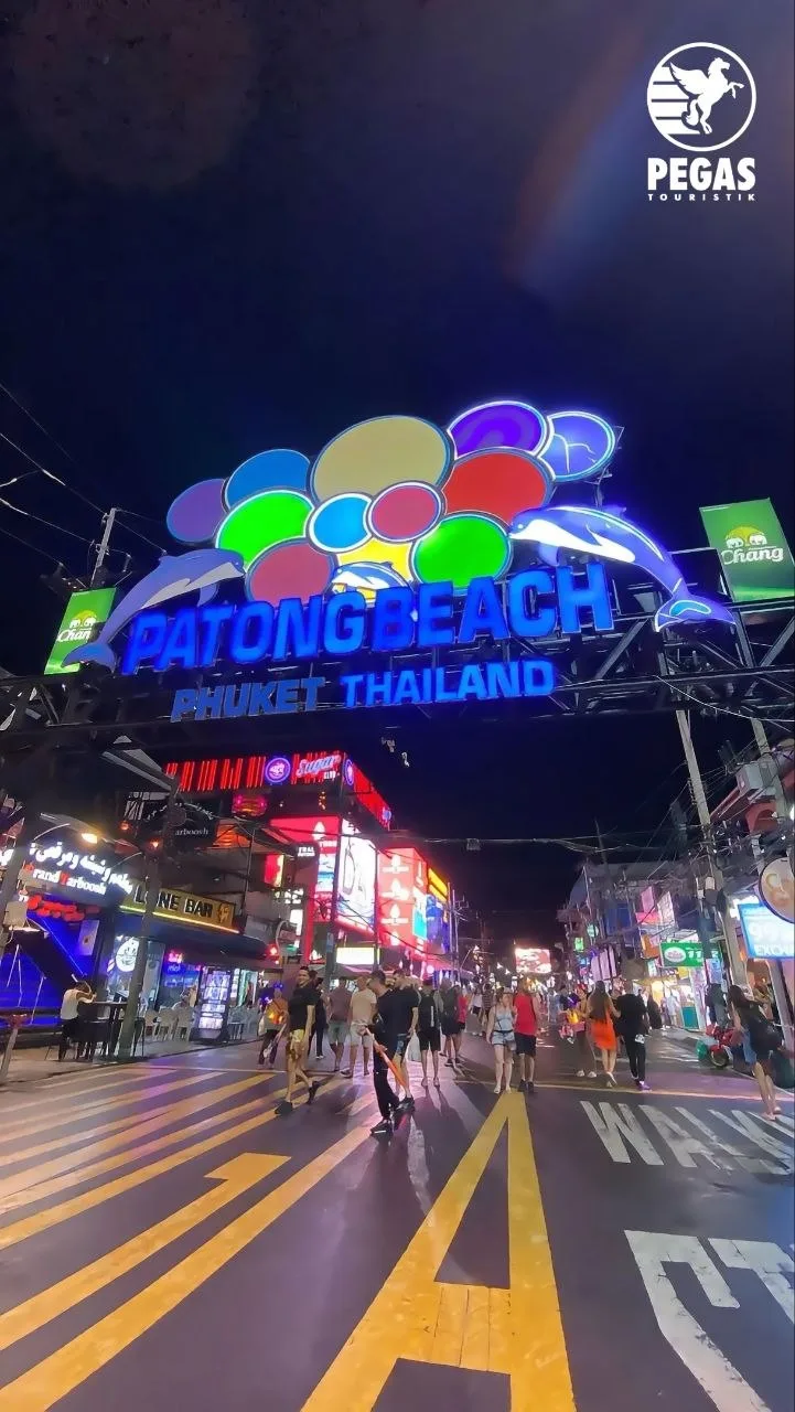 🇹🇭Патонг — сердце ночной жизни Пхукета и одно их самых узнаваемых мест в Таиланде. Пр...