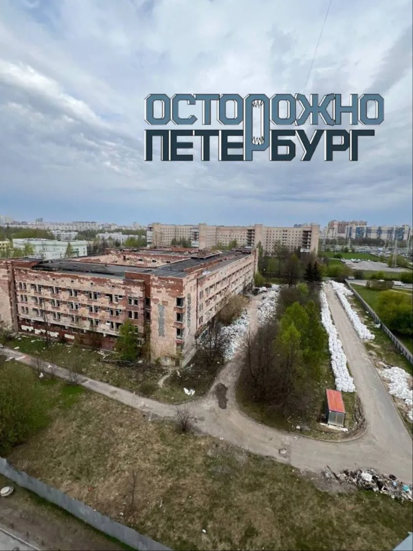 После более чем 13 лет обещаний Смольный не будет реконструировать роддом на Вавиловых.

Единственны