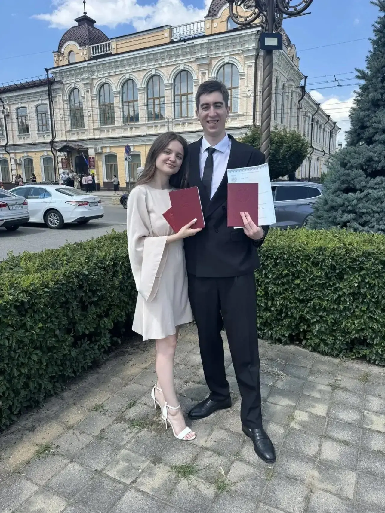 Семья это не просто люди за одним столом. Это маленькое государство, где закладывается ...