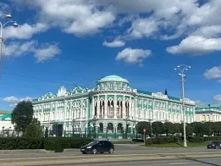 Легенды оживают: открой тайны Урала за 2 дня!

Готовы к приключению, где история переплетается с маг