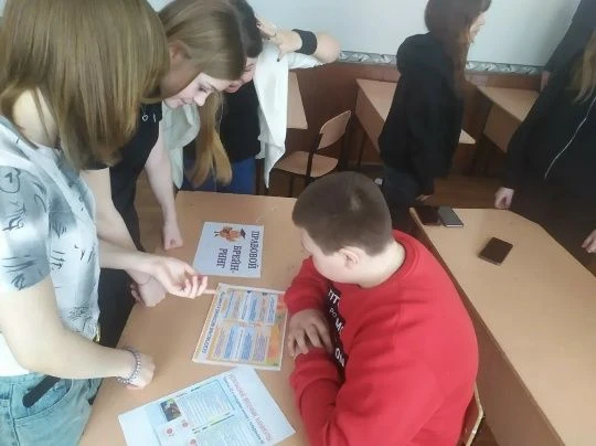 Весенние каникулы в 6 "А" классе прошли не только весело, но и с пользой! 1 апреля, в д...