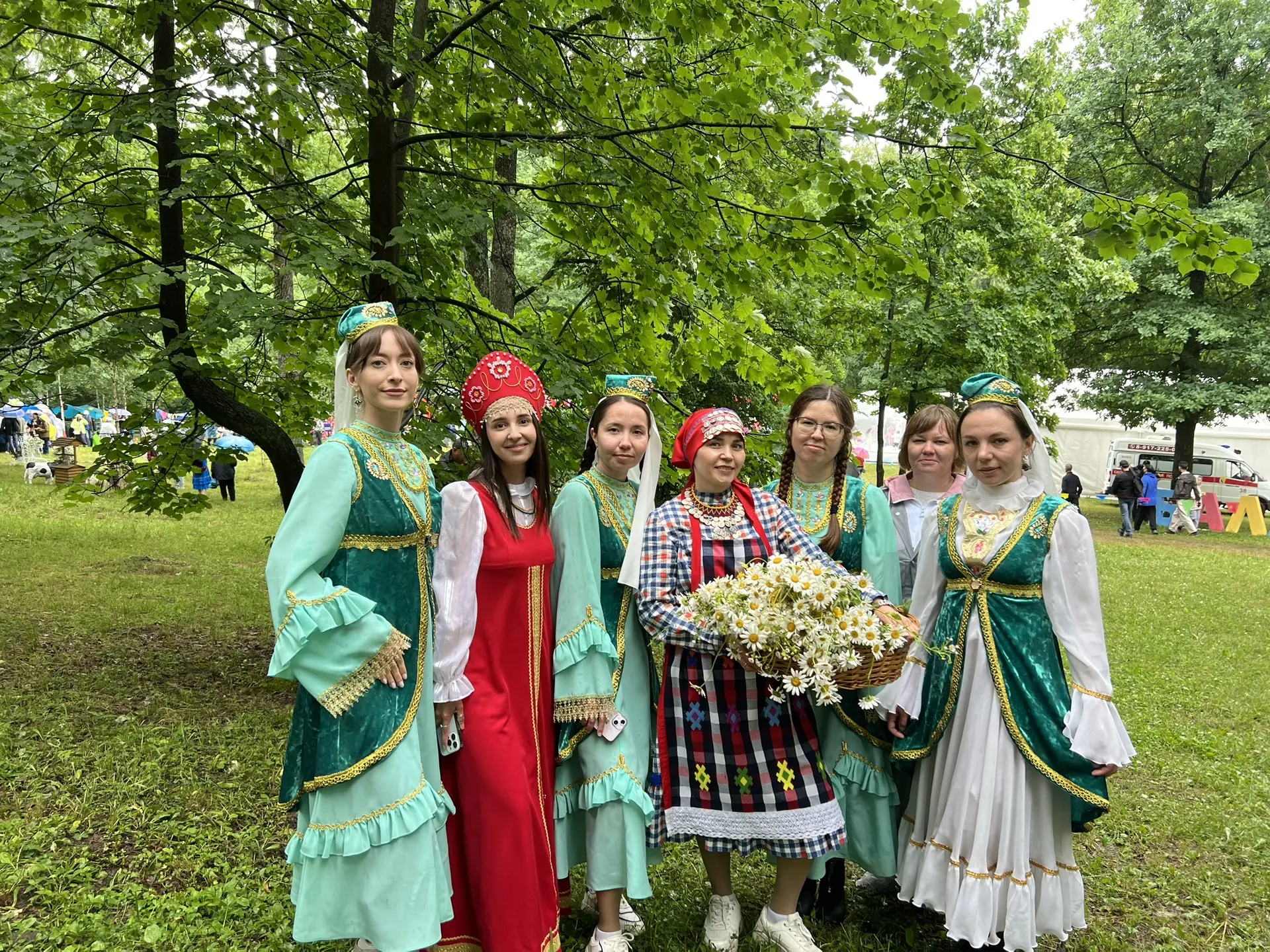 Педагоги «Детской академии» традиционно каждый год принимают участие в народном празднике Сабантуй💚