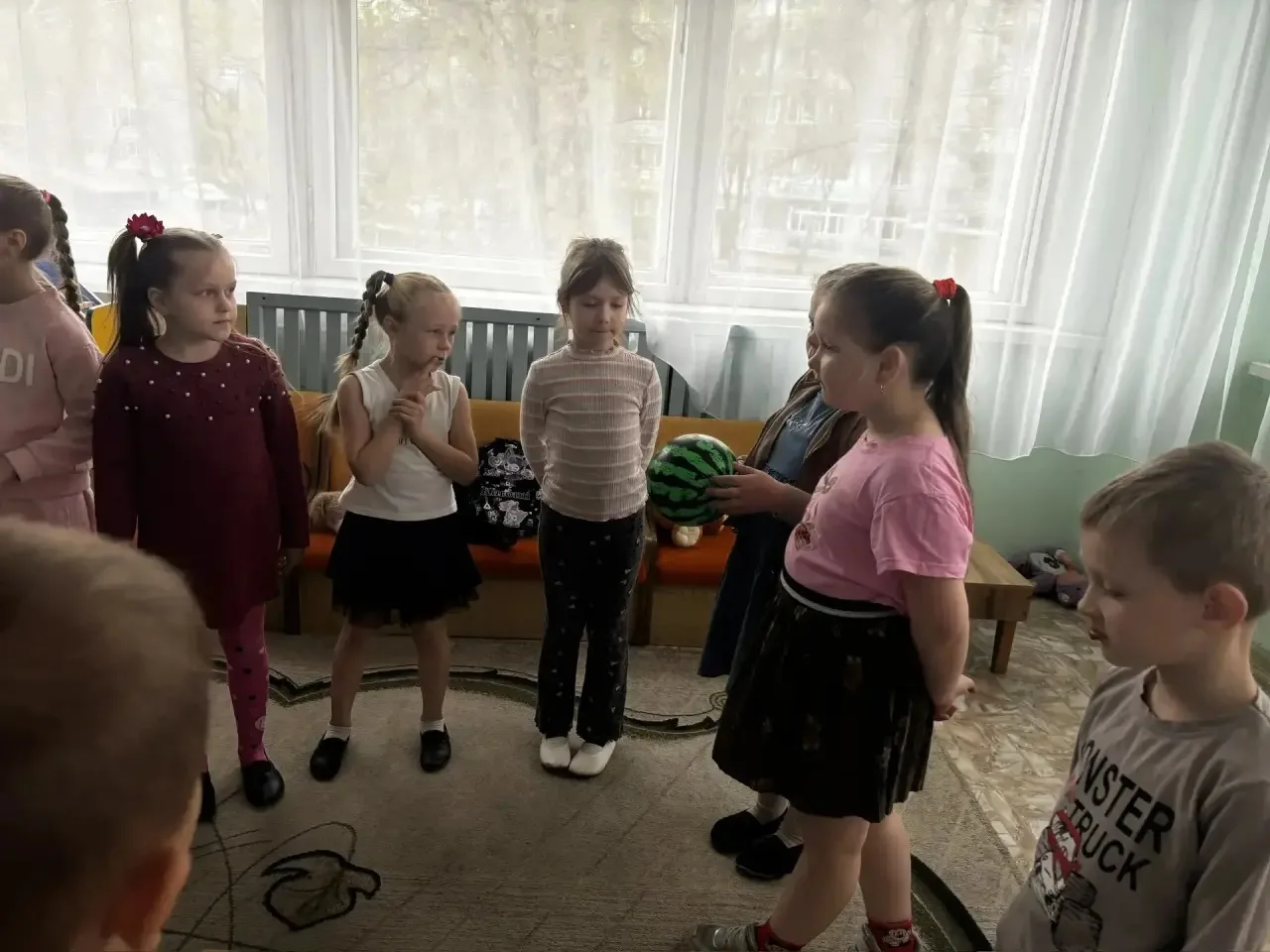 💧 Секреты «живой» воды: проект «Витаминные эксперты» продолжается!  В подготовительной группе №9 про