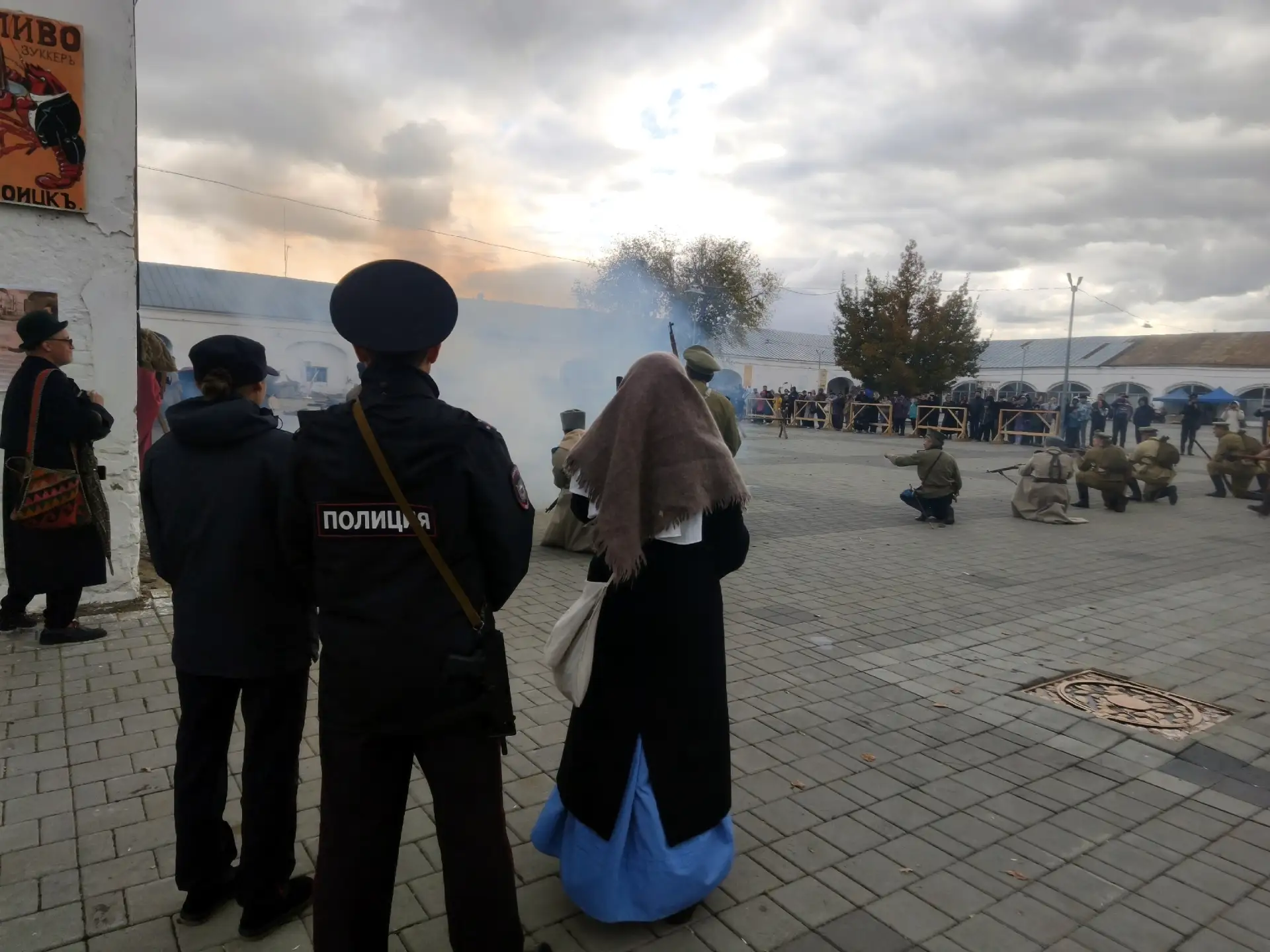 Полицейские Троицка обеспечили охрану порядка и безопасность граждан на историческом фе...