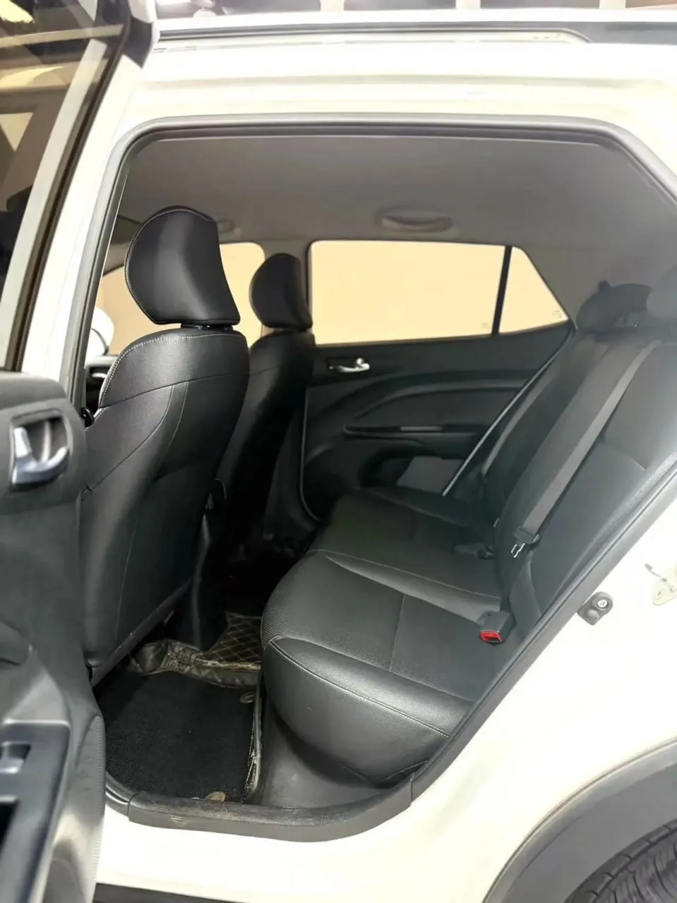 Kia Stonic (KX1) из Китая — компактный и стильный кроссовер за 1 355 000р.!   • дата выпуска 2022/01