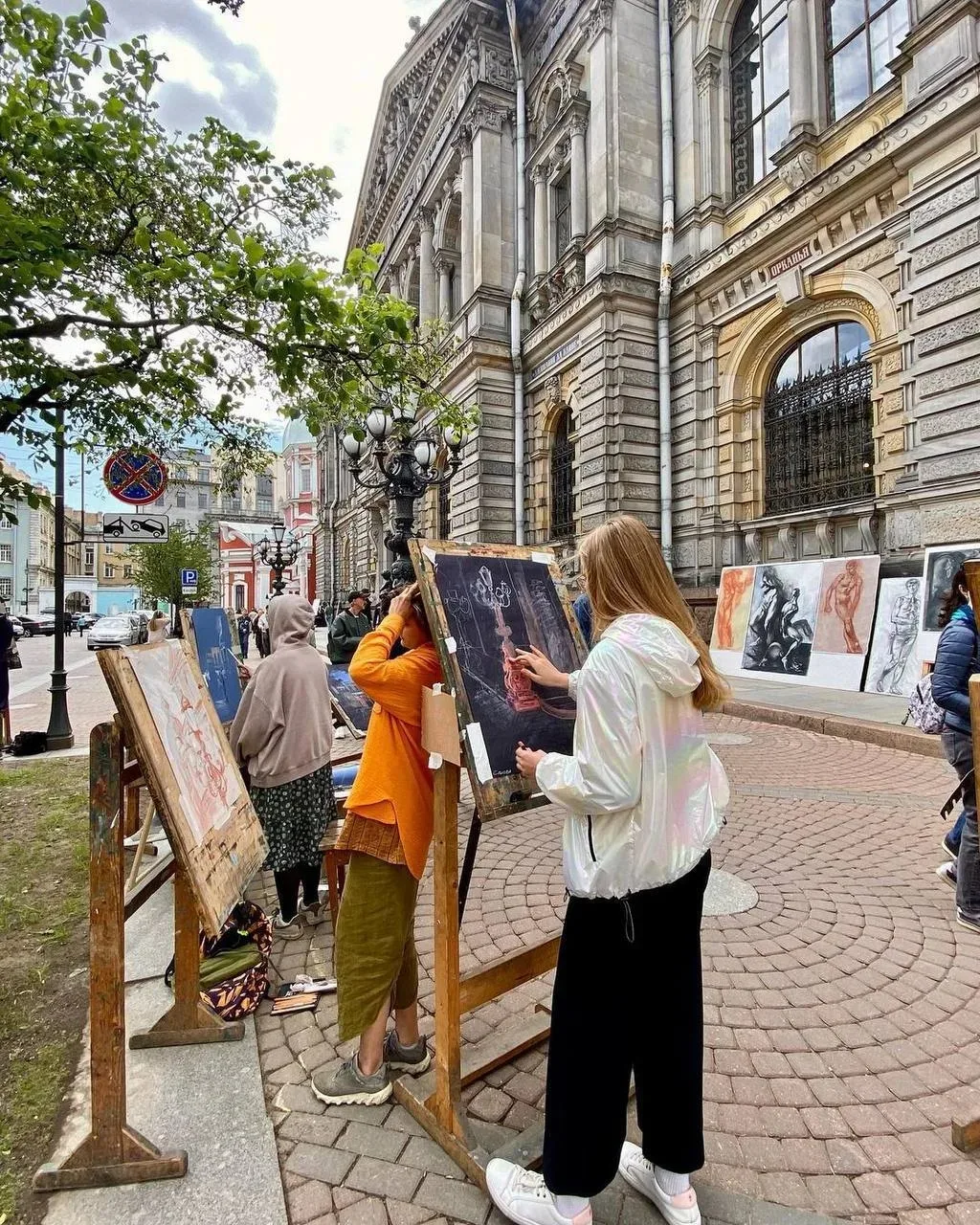 Почувствуй творческую душу Петербурга!  23 мая  с 11.00 до 17 00 пройдет фестиваль «Соляной городок»