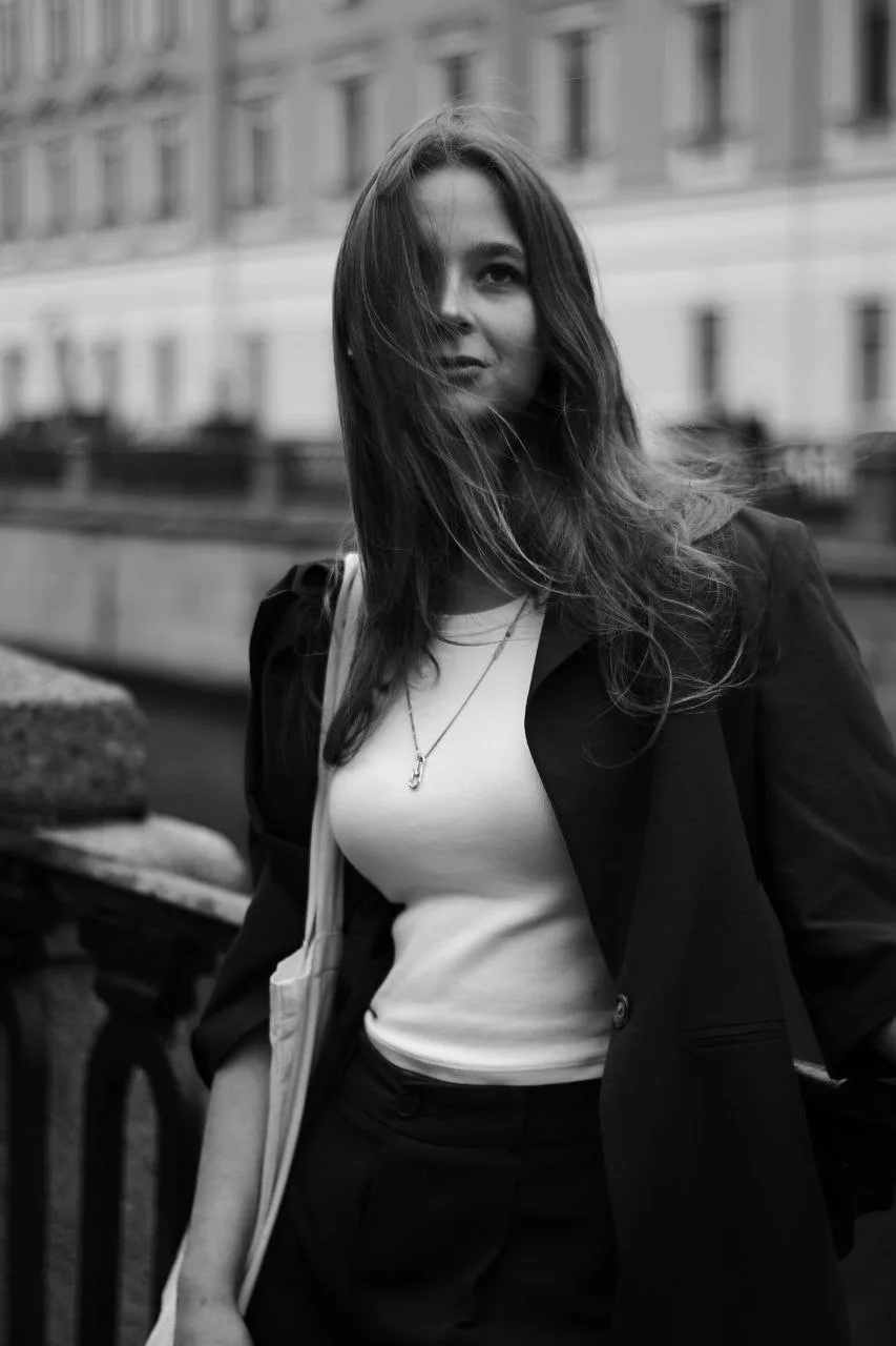 На все 💯!

Стали известны результаты ЕГЭ по химии и литературе. 
Два ученика нашей гимназии добилис