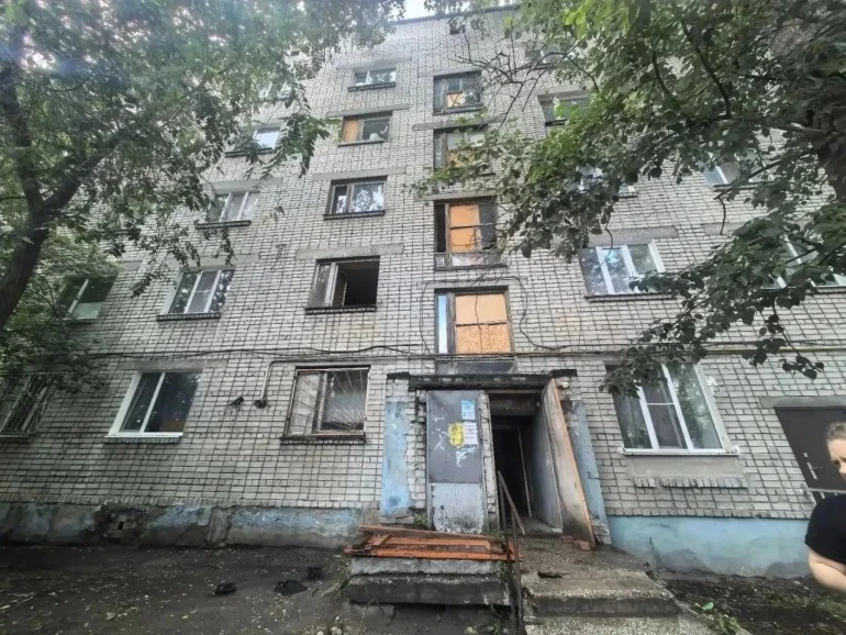 Прокуратура приехала на Аверьянова, 19, где жильцы тонут в своих квартирах

Проводится проверка.

По