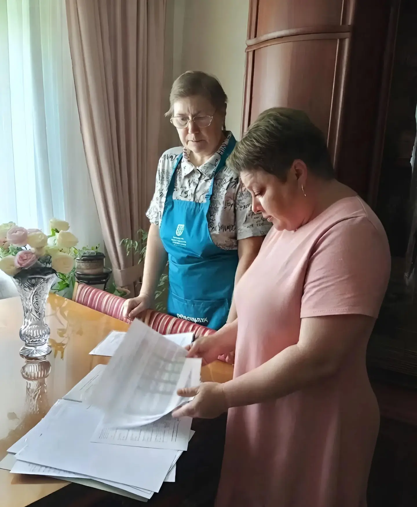 📝 Организатор ухода вышла по адресам получателей услуг, чтобы провести очередную прове...