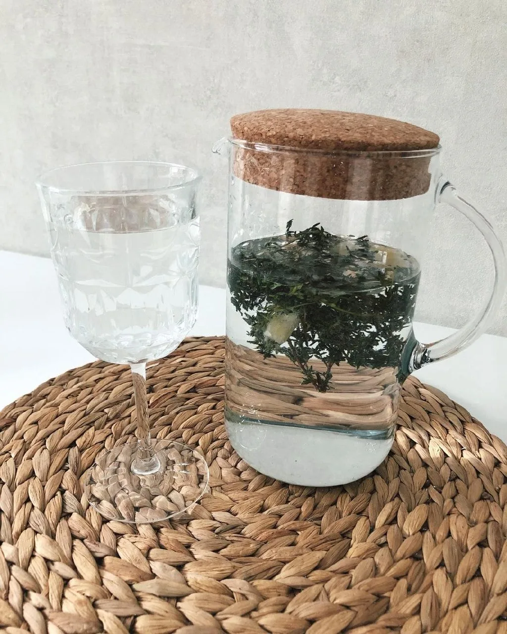 АНТИВИРУСНАЯ ВОДА С ТИМЬЯНОМ 🌿