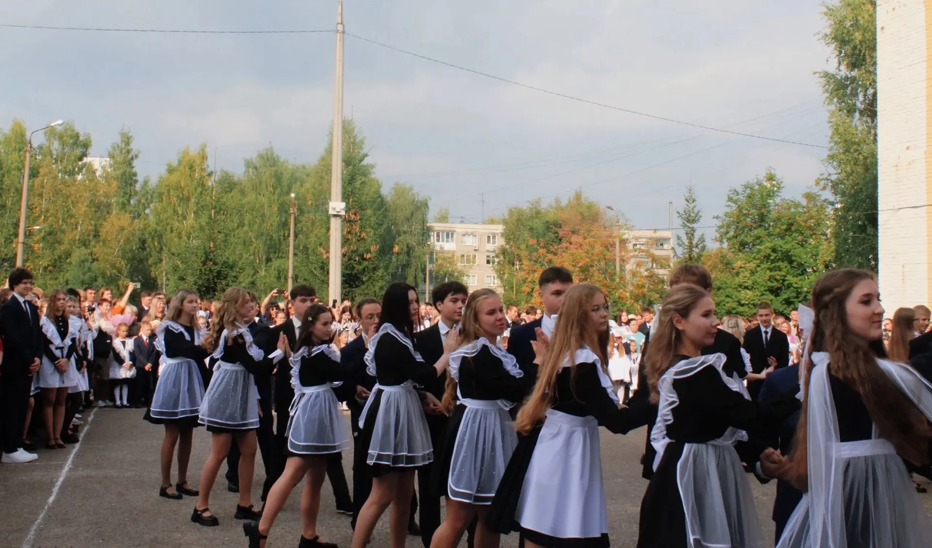 Торжественная линейка 1 сентября - 2026 🎓