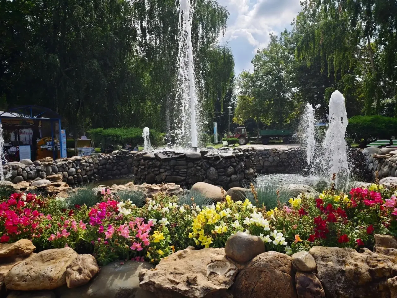 Доброе утро, краснодарцы и гости города!✨

Сегодня днем столбики термометров покажут +32°C, осадков 