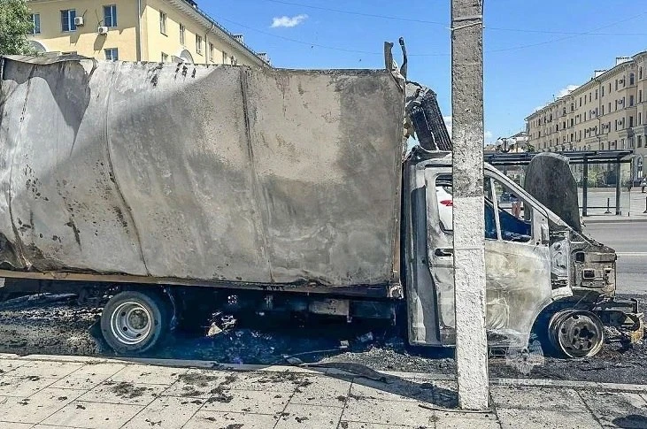 ‼️ Грузовик на Шурухина мог вспыхнуть из-за бензина в кузове