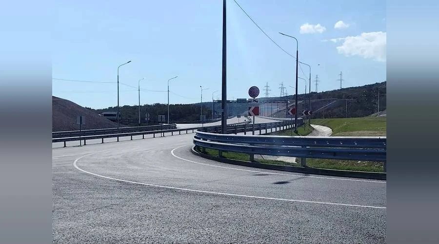 Новую четырехполосную трассу в обход Алушты планируют открыть в октябре