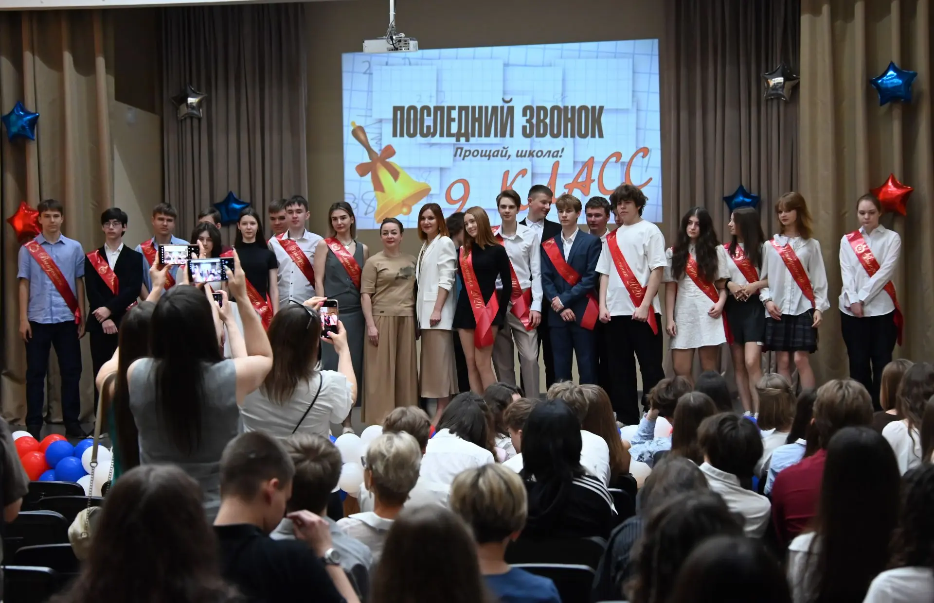 Такие события точно не должны оставаться только в памяти и личных фотоархивах!  ✨ Торжественные лине