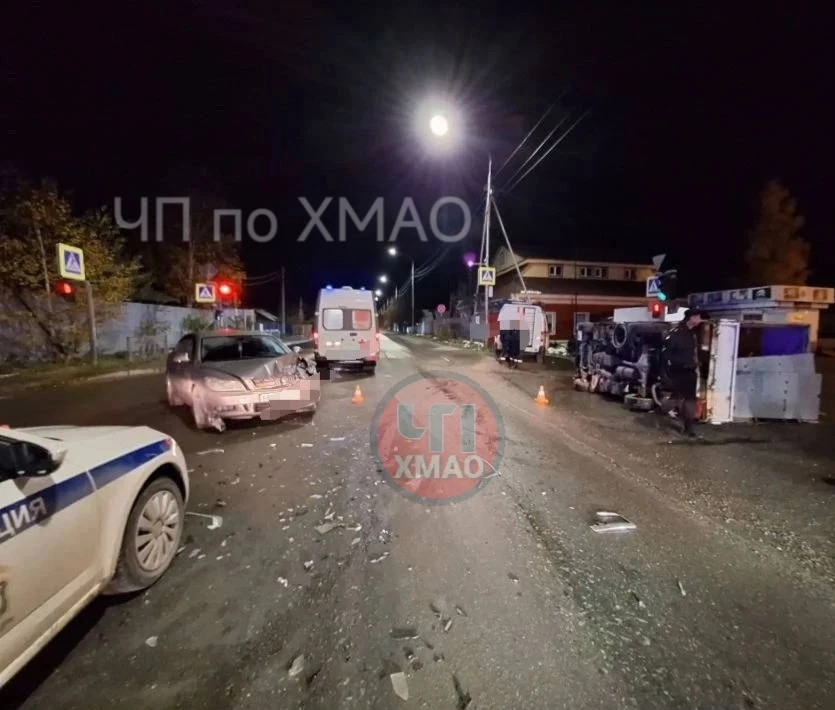 6 октября около 19:25 на улице Лопарева в г. Нижневартовске 24-летний водитель транспор...