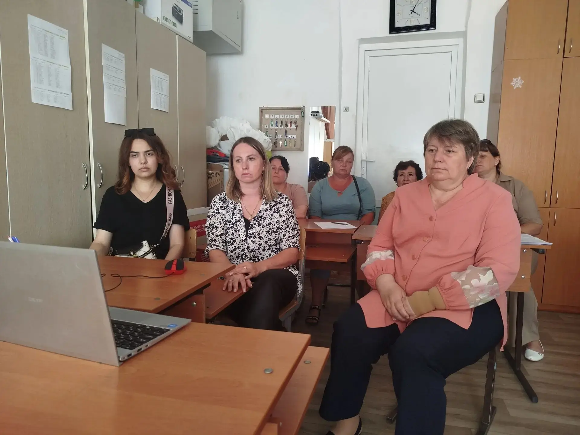 В Усть Лабинском районе обсудили безопасность детей в летний период

1 июля в рамках проекта «Родите