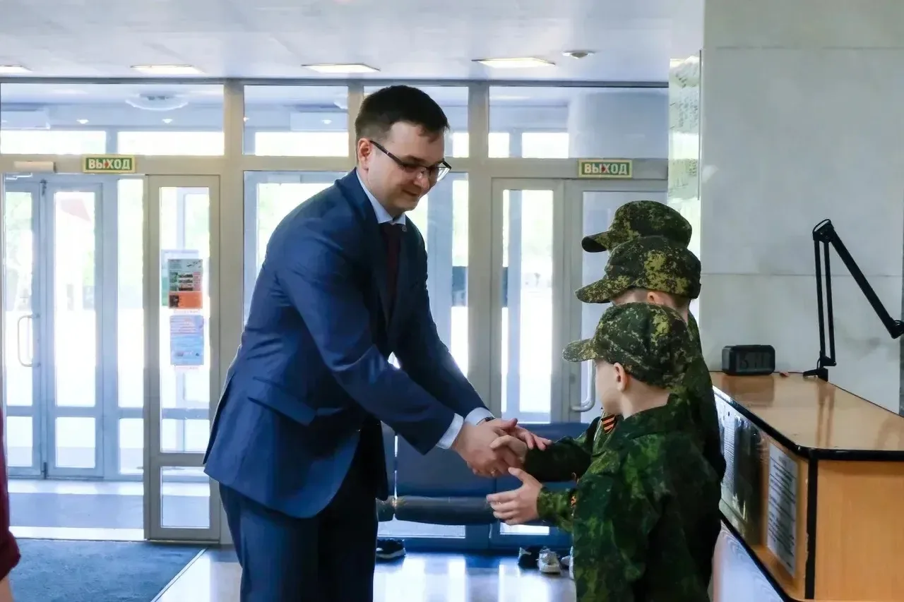 Продолжаю рассказывать про наши учреждения, где работаем с подрастающим поколением: дет...