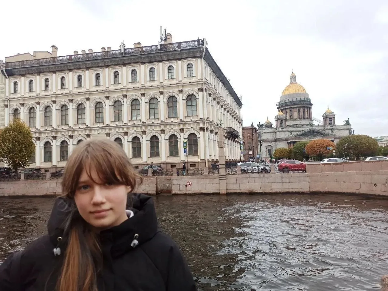 ‼️ ПРОПАЛ РЕБЕНОК ‼️

ЧЕРЕПКОВА АЛЕКСАНДРА 12 лет 
Вышла из дома 12 июня утром по адресу Востряковск