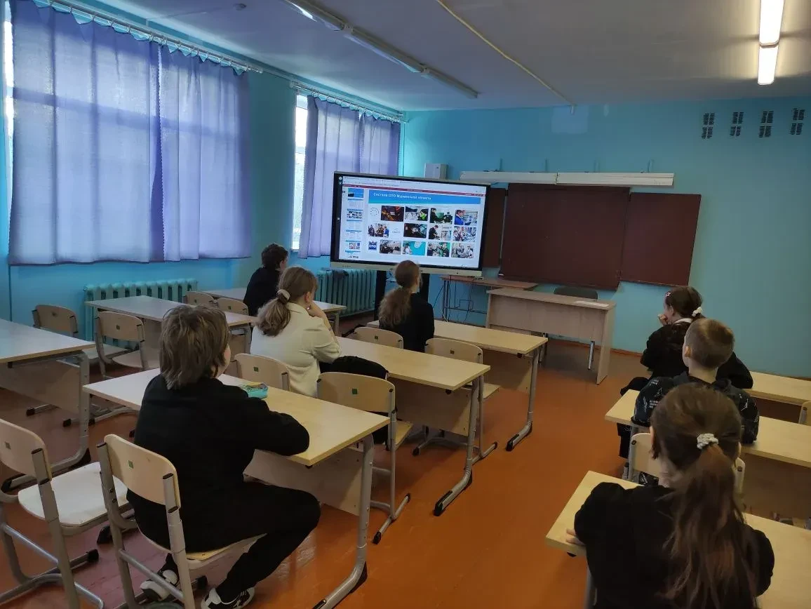 На внеурочном занятии курса "На Севере - жить!" 20 марта знакомились со сферой деятельн...