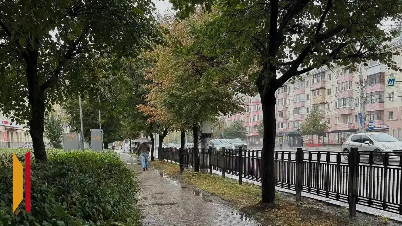 Воронеж постепенно набирает краски осени