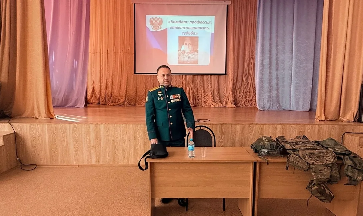 🇷🇺«Я сильный духом, и горжусь я тем, что русский»  Сегодня в актовом зале техникума прошла встреча с