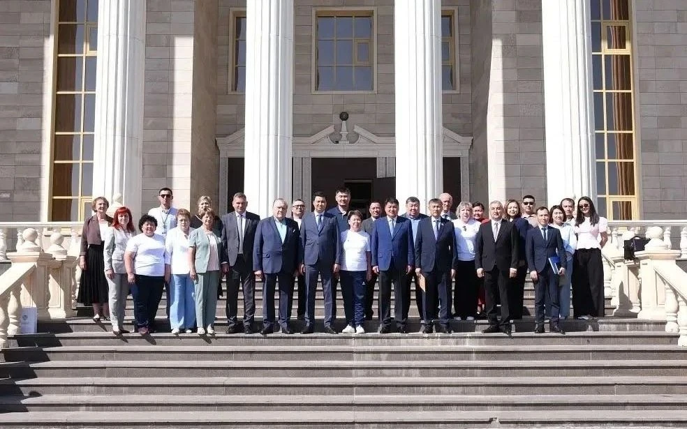 Делегация из Оренбуржья подвела итоги юбилейной экспедиции «Жайык-Урал»

🔹 И.о. замминистра природн