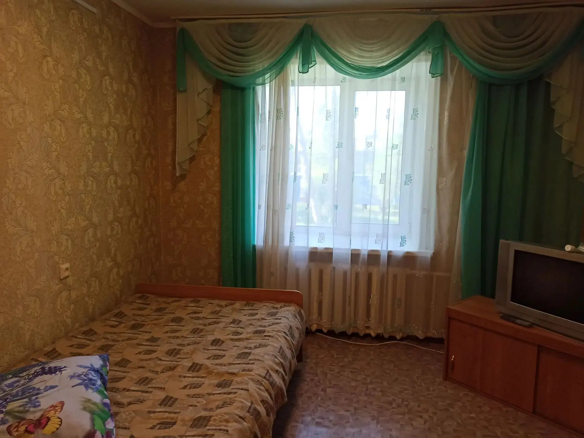 КОМНАТА МАТЕРИ И РЕБЕНКА
На втором этаже общежития по адресу: г. Амурск, проспект Строителей, 47, от