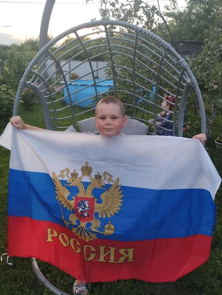 🇷🇺Обучающийся 2 класса МОБУ СОШ с.Покрово-Березовка Самылкин Иван присоединился к онлайн-флешмобу 