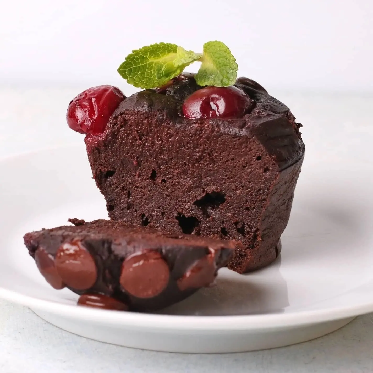 Шоколадные брауни с вишней из заморозки🍒