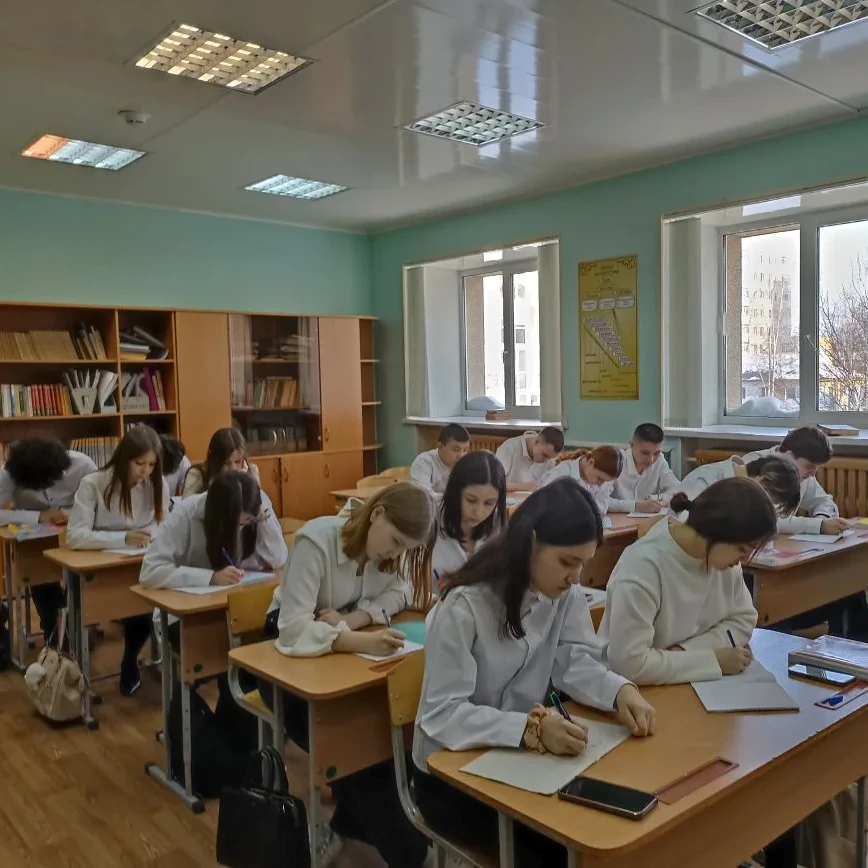 16 марта ученики 10-х классов приняли участие во Всероссийской просветительской акции «Россия – семь