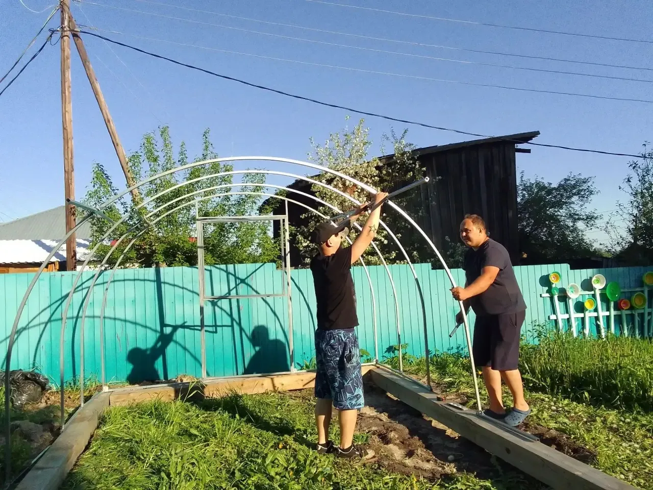 Мы идём на огород, сколько нас открытий ждет🌸 На нашем маленьком огороде появился новы...