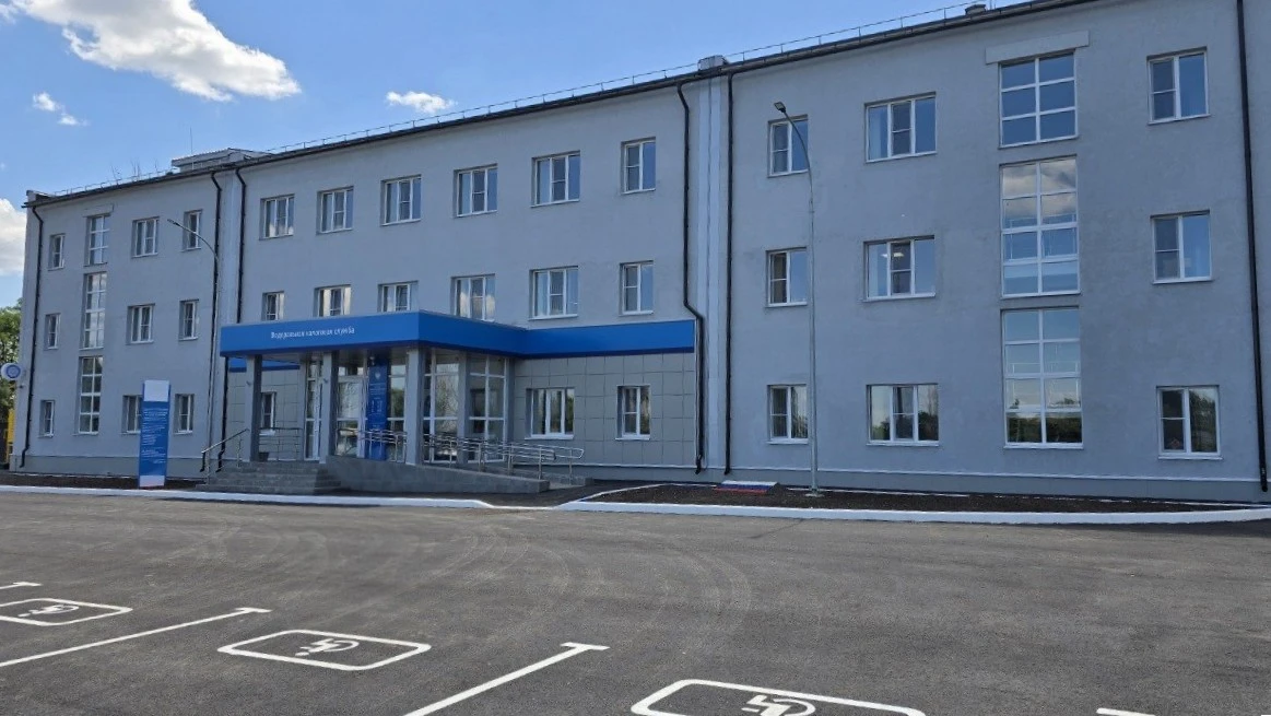 Под контролем УТНКР в Донецке реконструировали административное здание 

🏢 В Будённовском районе До