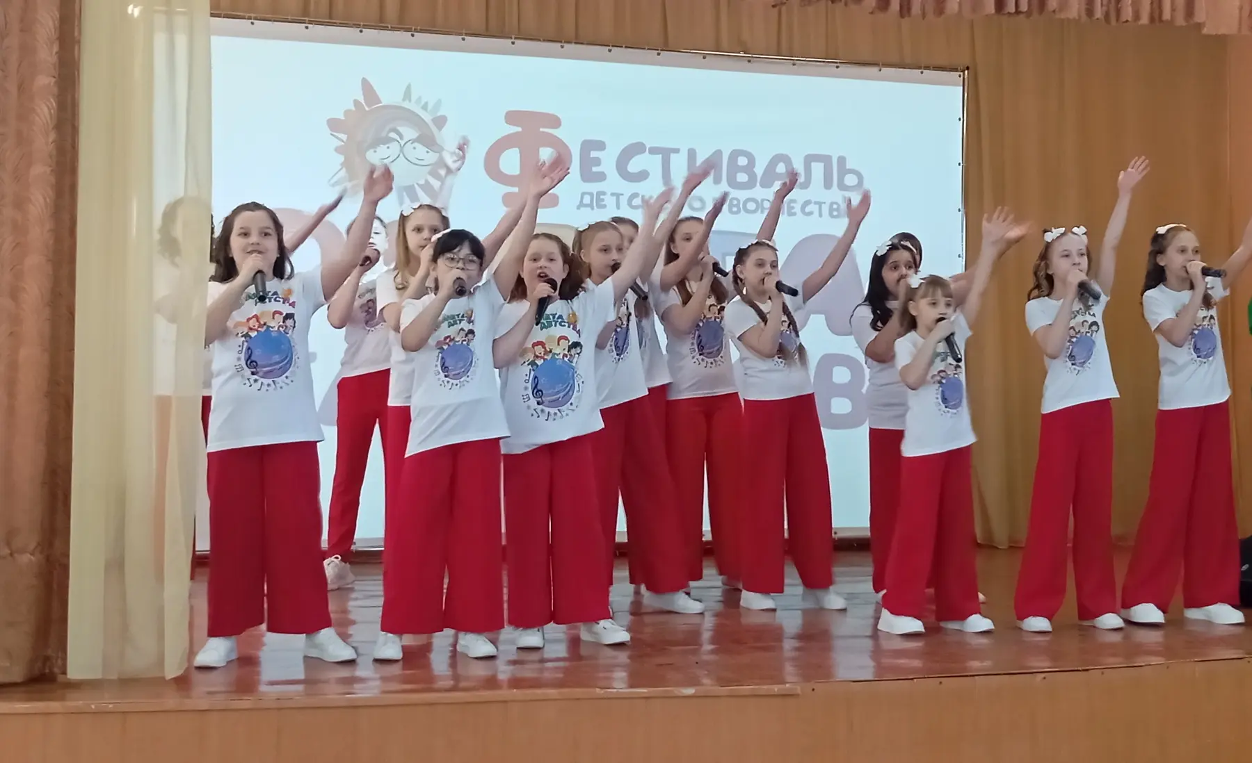 🌈 Подведены итоги и объявлены результаты конкурсов в рамках окружного фестиваля детского творчества 
