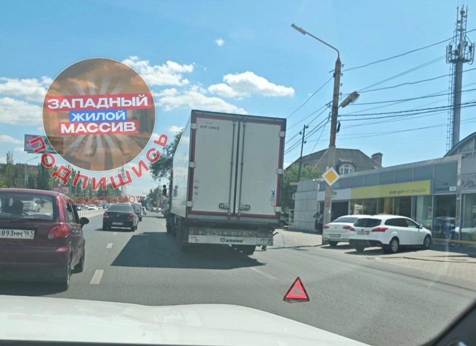 ‼️ДТП на Малиновского  в районе Стачки. Перекрыто две полосы в сторону ГПЗ.