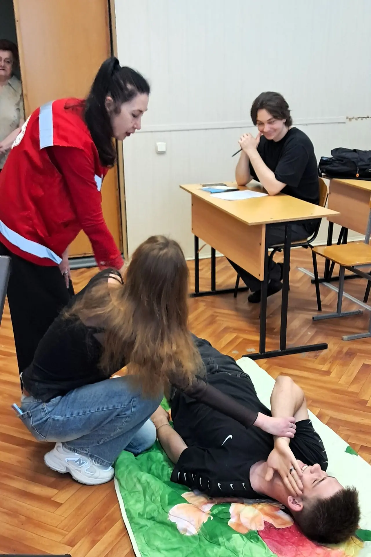 Сегодня в Губкинском филиале НИТУ «МИСИС» состоялось важное практическое занятие по оказанию первой 