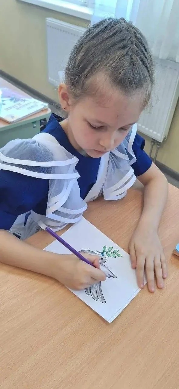 🕯️В Глубокинской библиотеке прошел урок памяти «Эхо Бесланской печали», посвященный Дн...