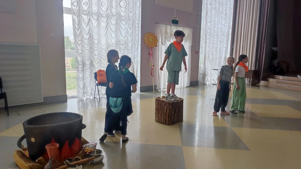 🎭Театральная смена нашего летнего интенсива "Лето в Юбилейном" в самом разгаре: актерское мастерств