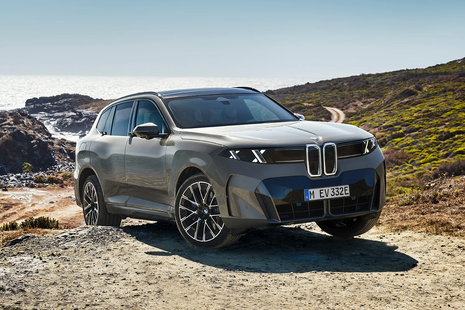 BMW X5 G65 натянул ноздри на старую платформу
 
BMW X5 — одна из ключевых моделей баварской марки, д