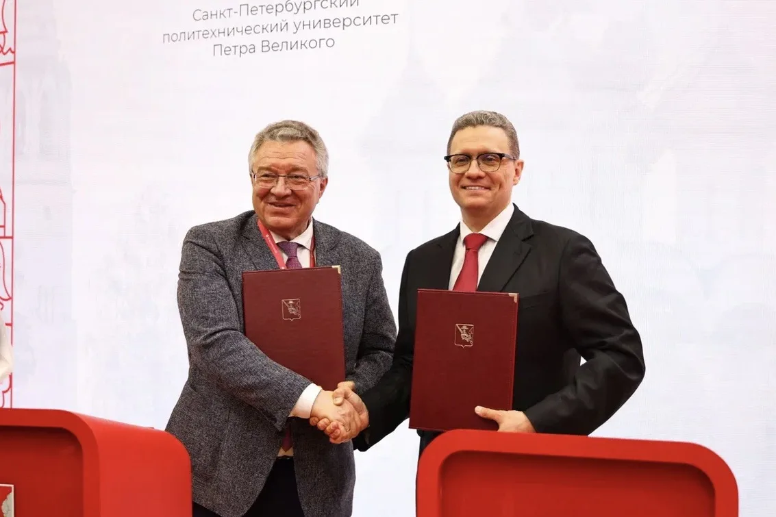 Продолжаем работу на площадке ПМЭФ. На стенде Вологодской области встретились с ректоро...