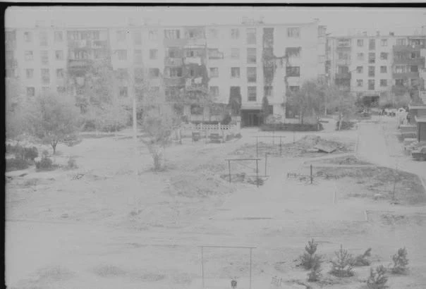 Дома и район в 1982 году