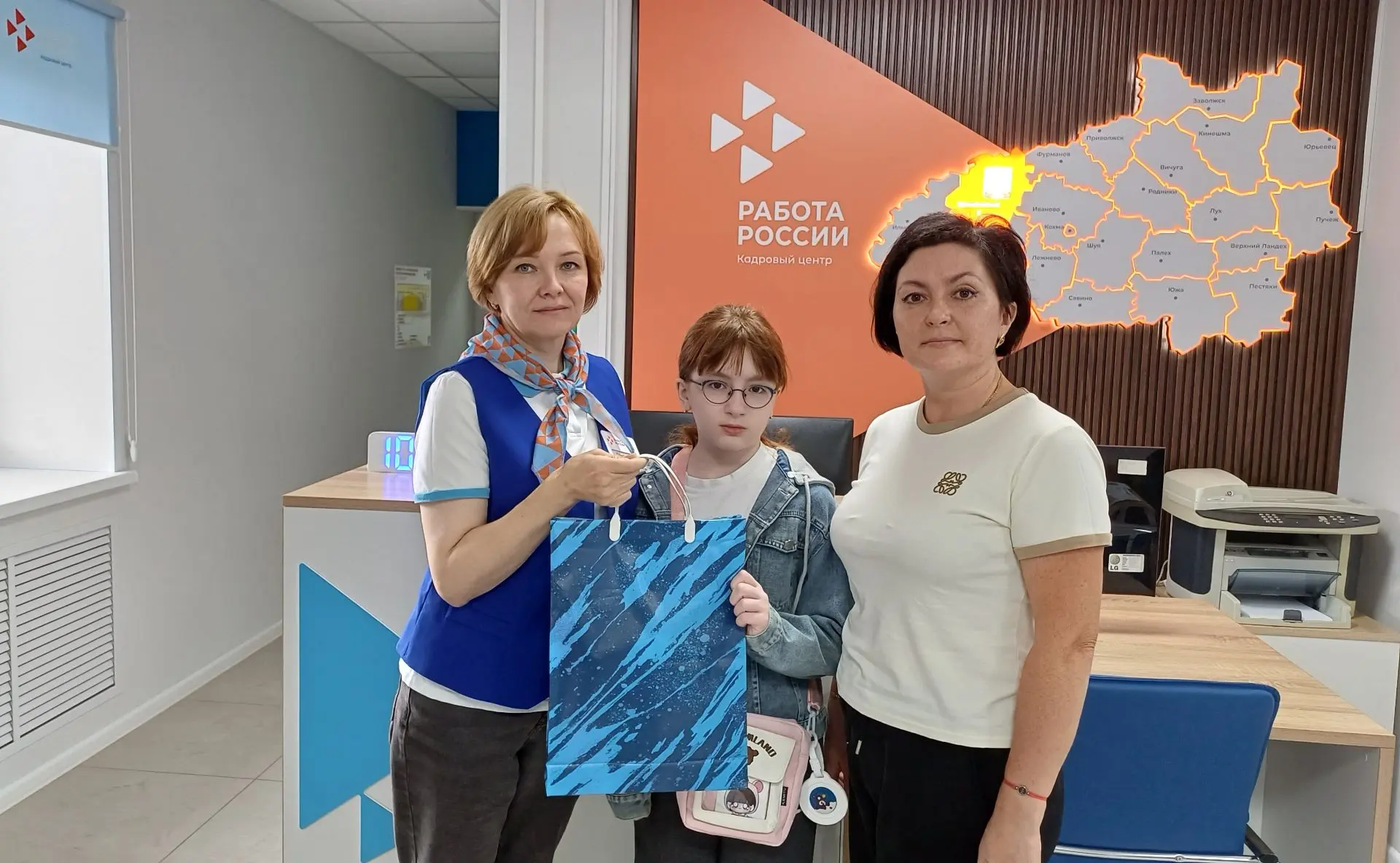 ☀️Добрая традиция: филиал Кадрового центра помог семье из Писцово