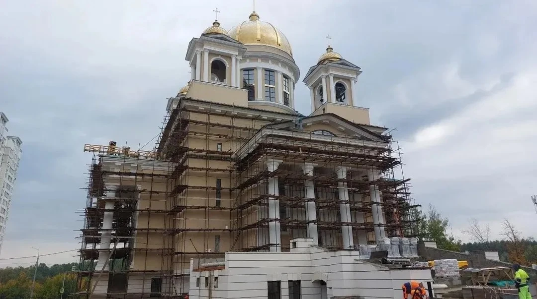 ⛪️ В Кузнечиках продолжается строительство Никольского храма