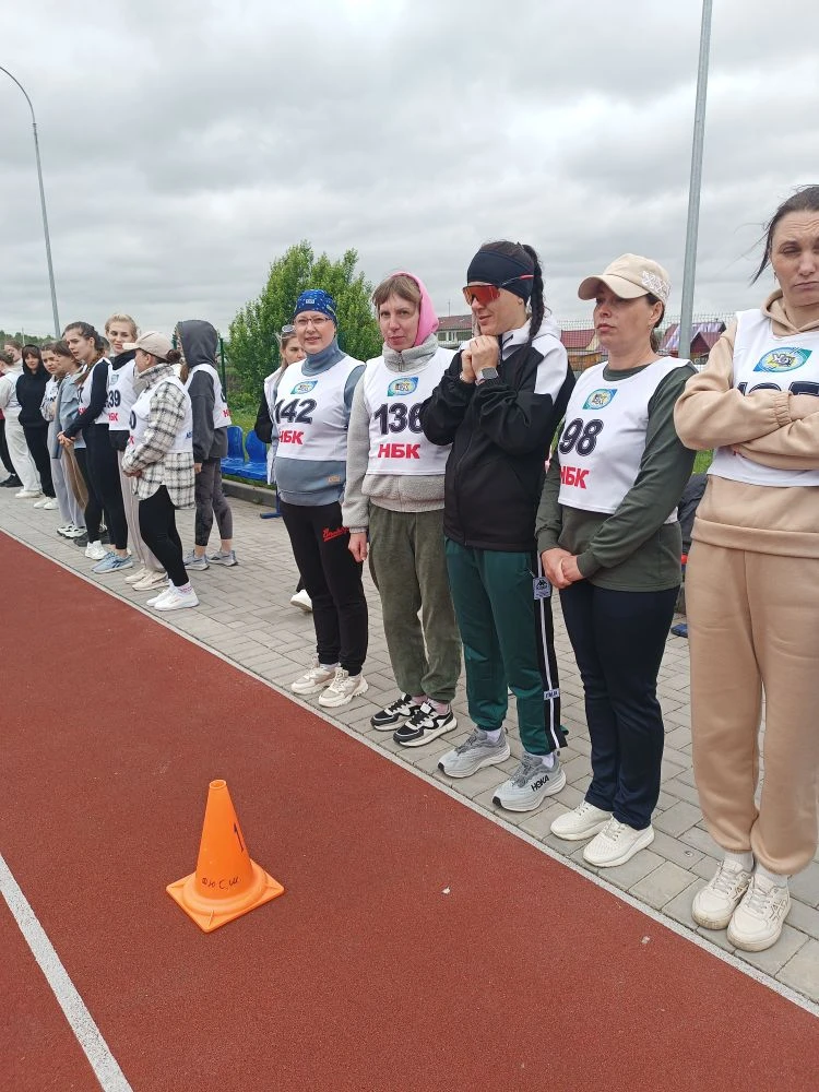 Сегодня на стадионе в поселке Искра царила атмосфера настоящего спортивного праздника! ...