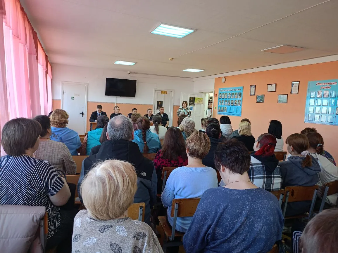 📆Во вторник , 7 апреля, в школе прошло важное родительское собрание с участием прокура...