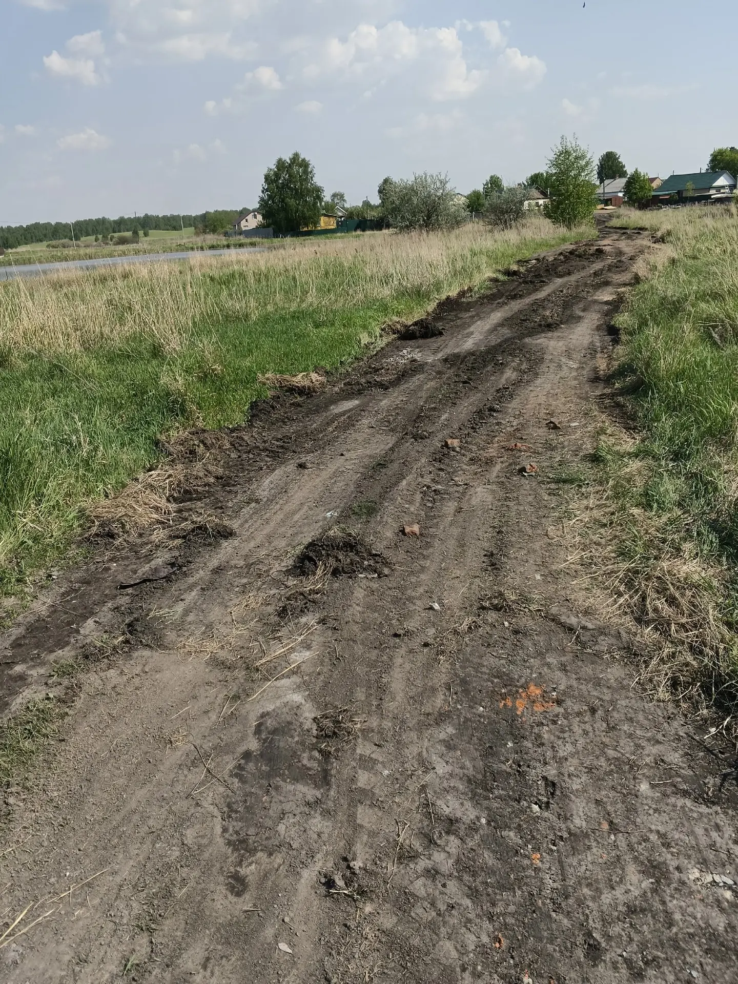🥲Хочется с глубоким восхищением отметить работу водителя, грейдировавшего дорогу в посёлке Шахты Сев
