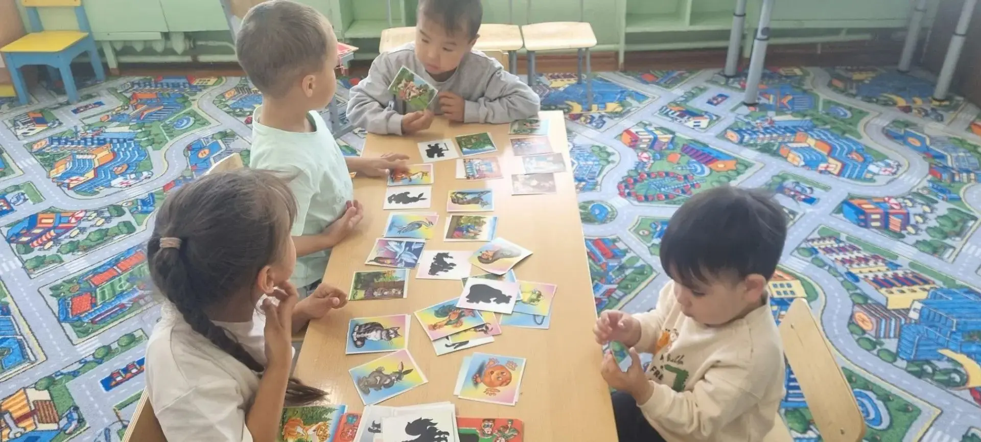 В детском саду МБОУ  «Начальная школа — детский сад с. Илирней» прошло  дидактическое  занятие  «Кто