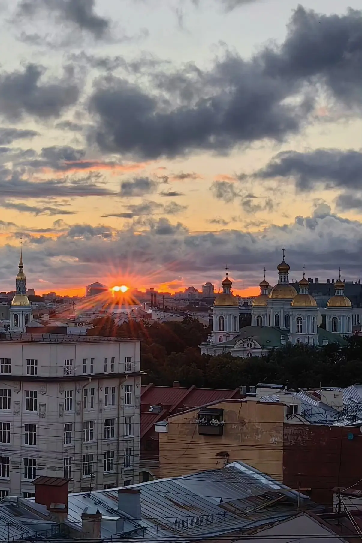 Садится светило